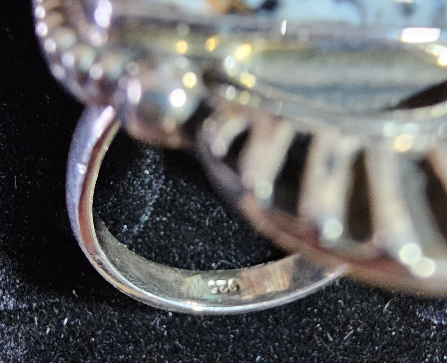 White Buffalo Sterling Silver Ring Size 8 Southwestern