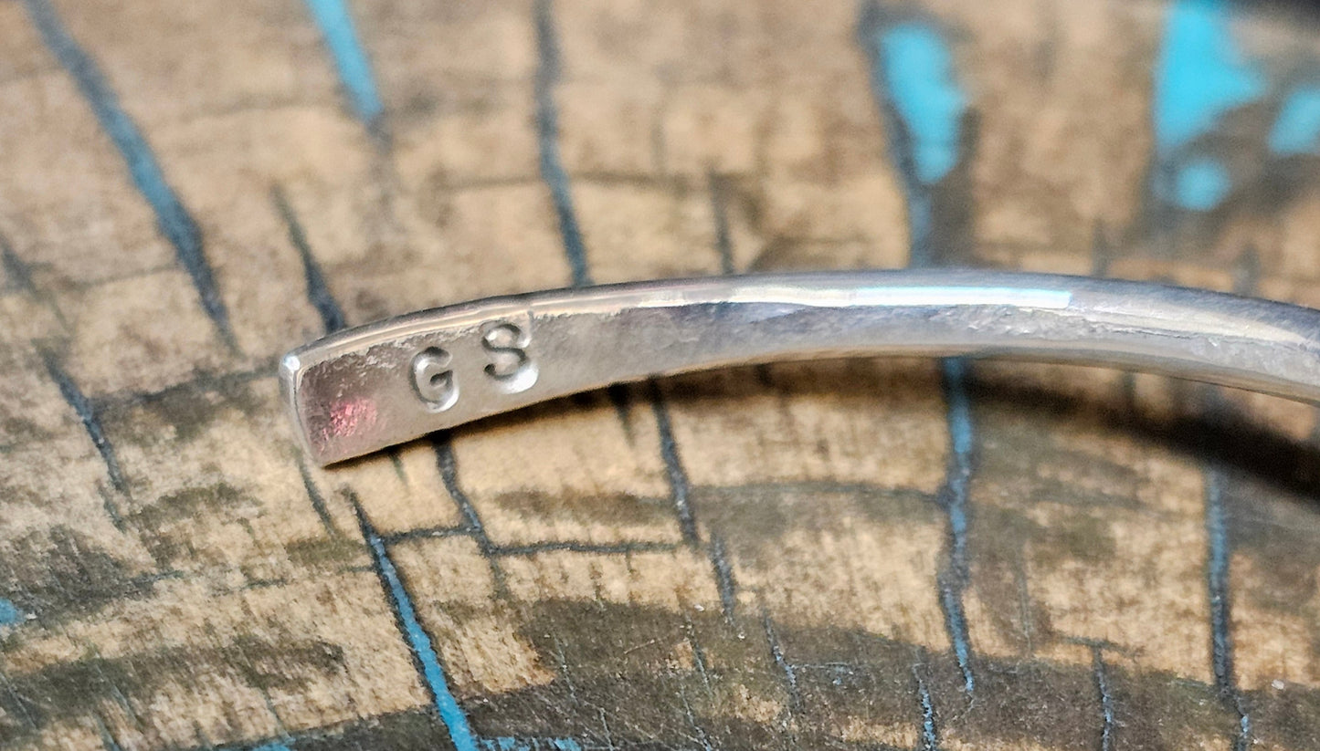 Pink Conch & Sterling Silver Cuff Native American Made & Signed GS