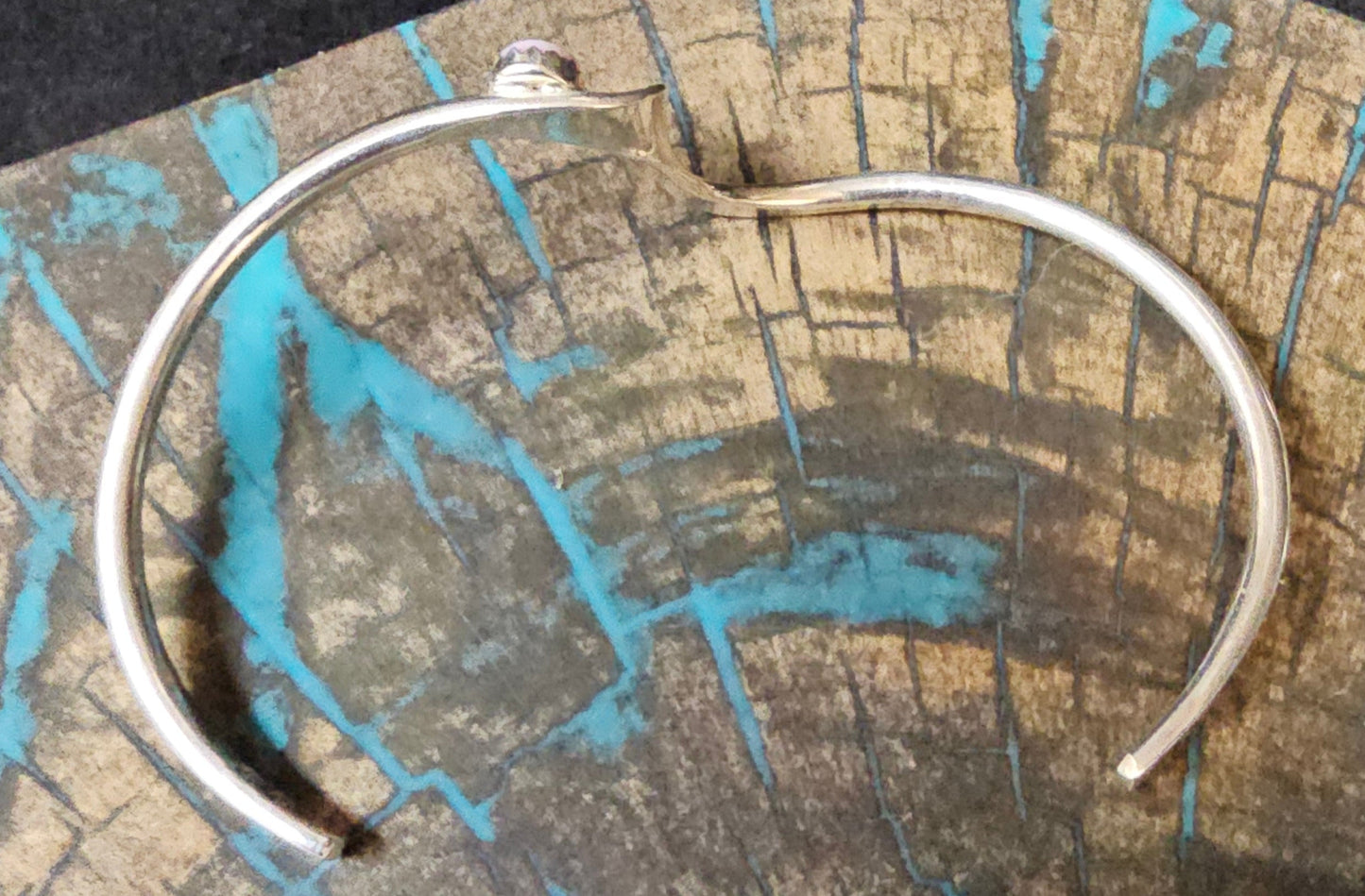 Pink Conch & Sterling Silver Cuff Native American Made & Signed GS