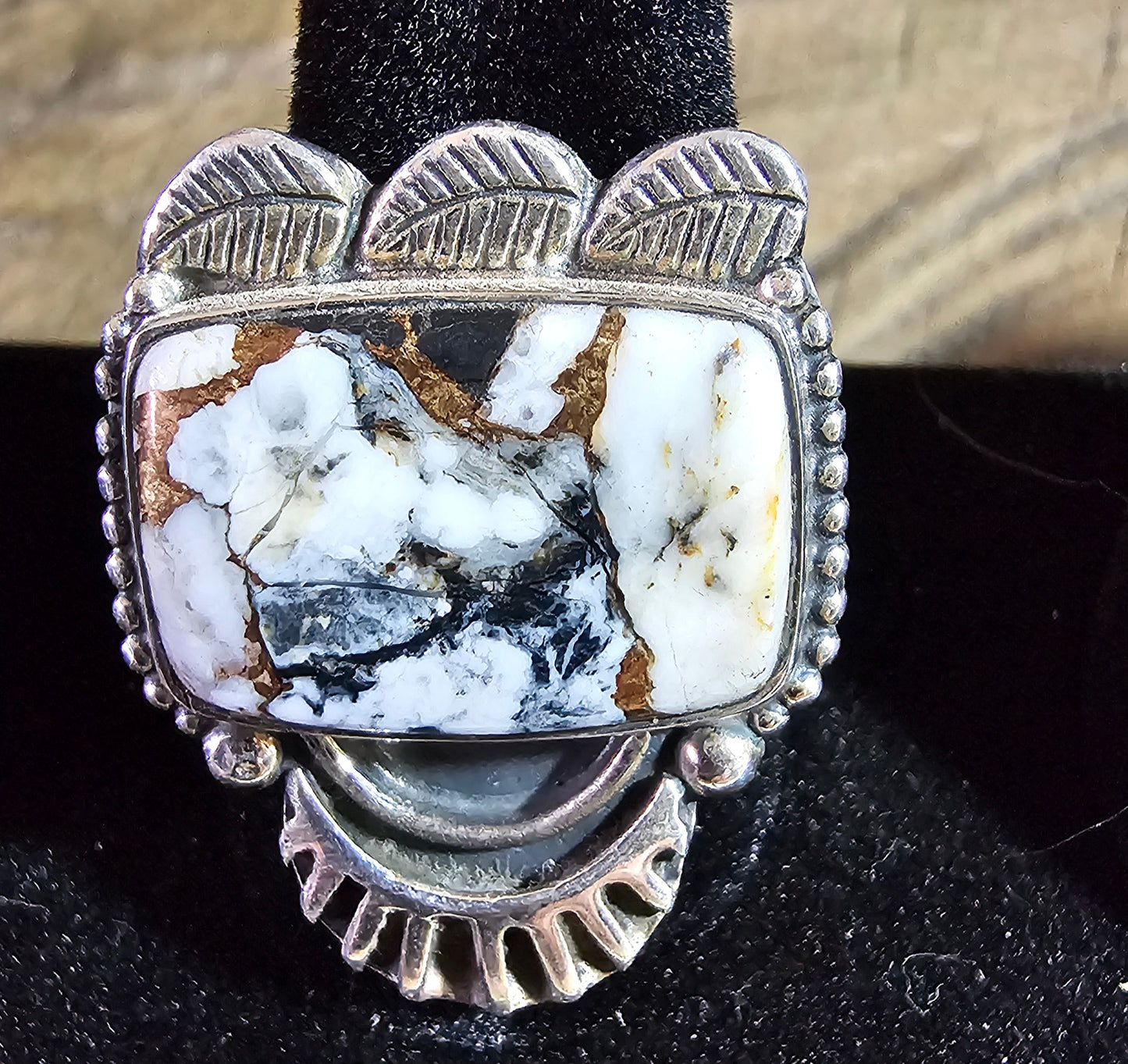 White Buffalo Sterling Silver Ring Size 8 Southwestern