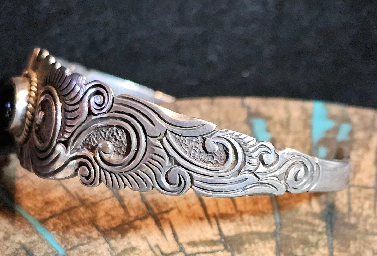 Vintage Native American Onyx and Sterling Silver Cuff Navajo